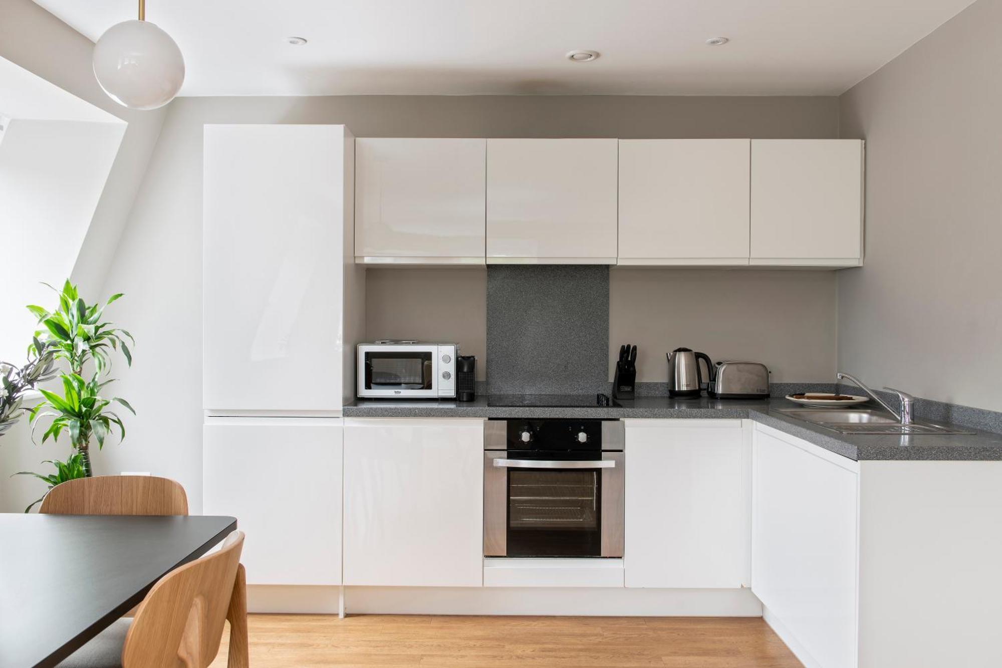Cove Minshull Street Hotel 4*